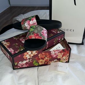 GG Blooms Supreme Floral slide sandal